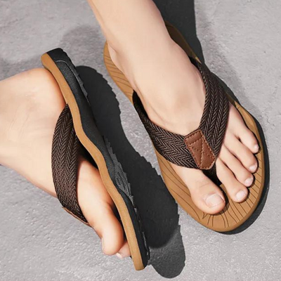 Komfortable Herren Slipper, unterstützend und bequem