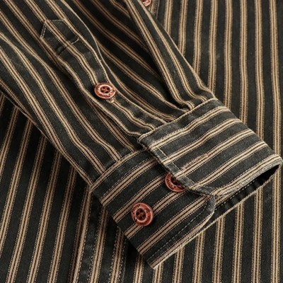 Klassisches Herren Utility Hemd